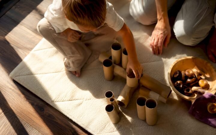 10-Minute Loose Parts Play for UK Toddlers: Toilet-Roll Safety