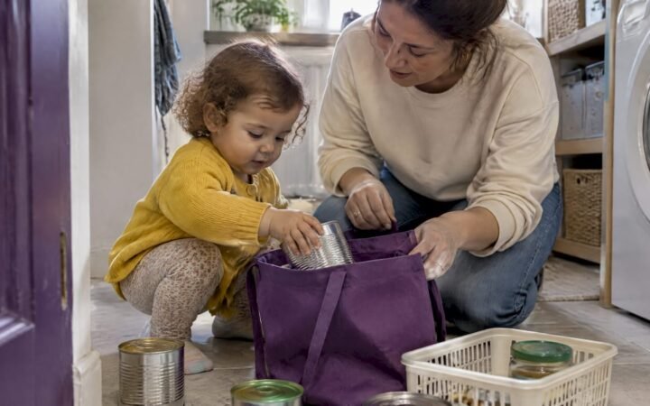 Busy Parents: 12 No Prep Shopping Activities for Toddlers