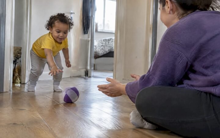 10 EYFS Backed Sock Games for Toddlers Under Five Minutes